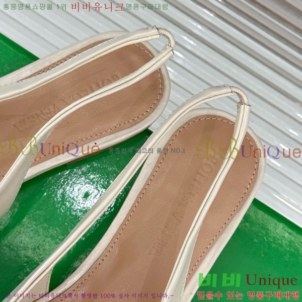 װŸ   32BV4524101-2