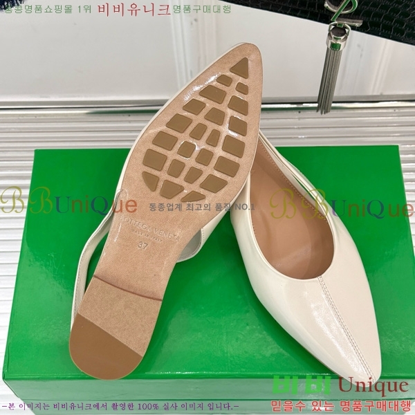 װŸ   32BV4524101-2