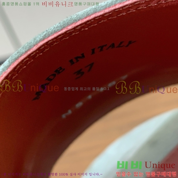 ηǾƳ    30LP7524101-215