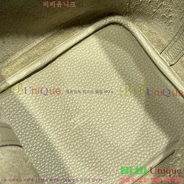 #޽ ź 18 HE245112-101