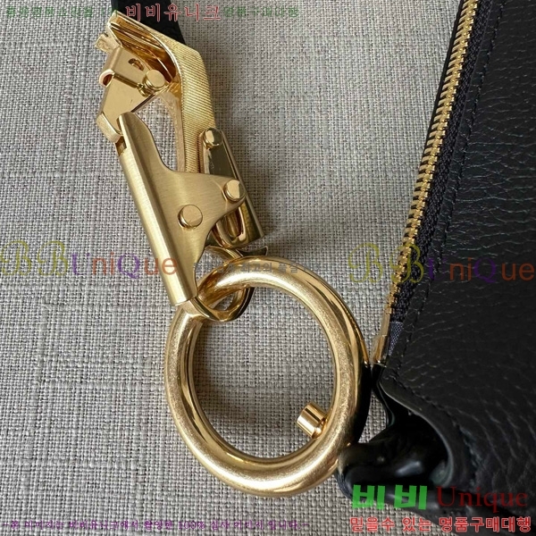 # Ʈ ũ  81042981-211