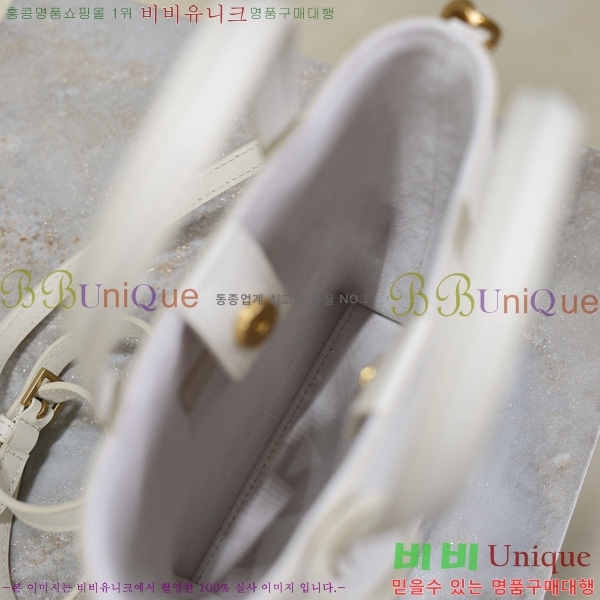 #���ζ� �ĸ� ���� ���� ��Ʈ�� �̴� 712367-201