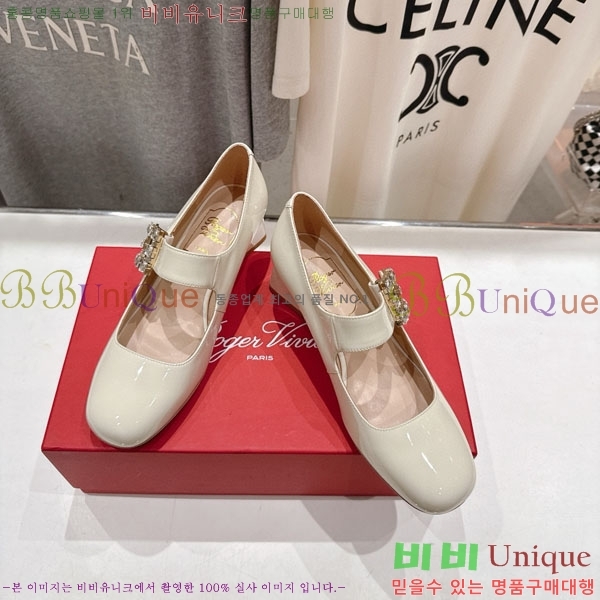 ������� ������ ������ RV210065