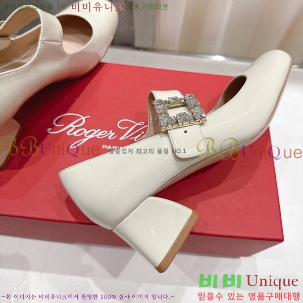 ������� ������ ������ RV210065