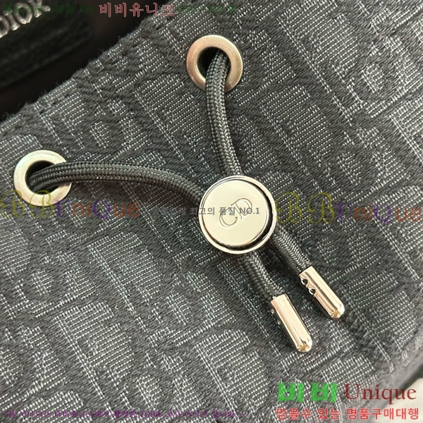 #   ε  1ESBA205-202