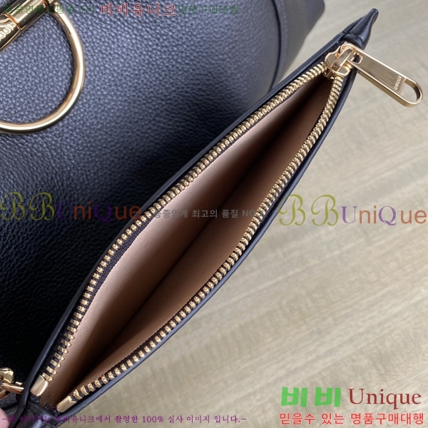 # Ʈ ƽ  ‎837466-701