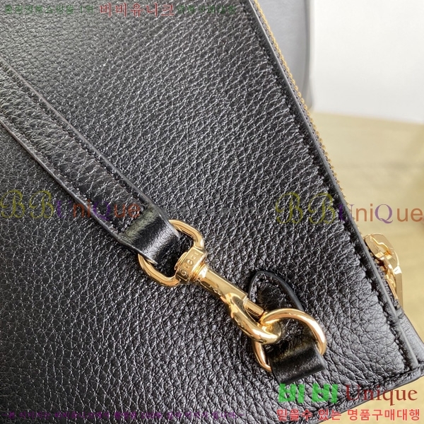 # Ʈ ƽ  ‎837466-701