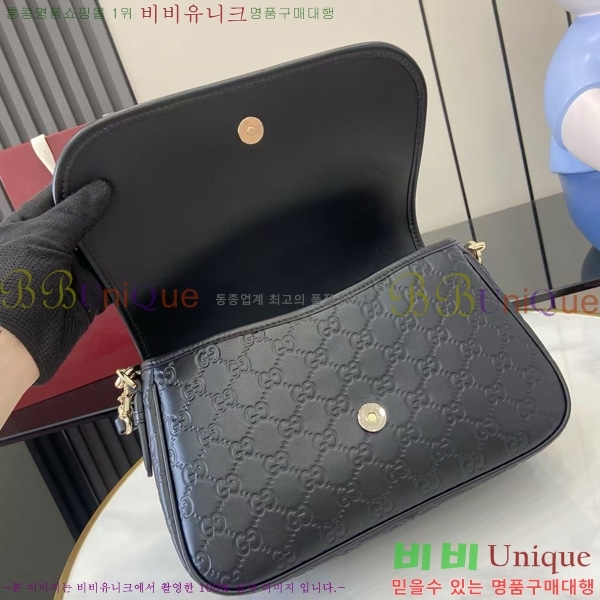 # GG  ̵  848882-101