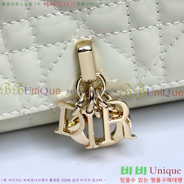 #��� ũ�ν��� ���� �� �޴��� �Ŀ�ġ �̴Ϲ� S0977-2004