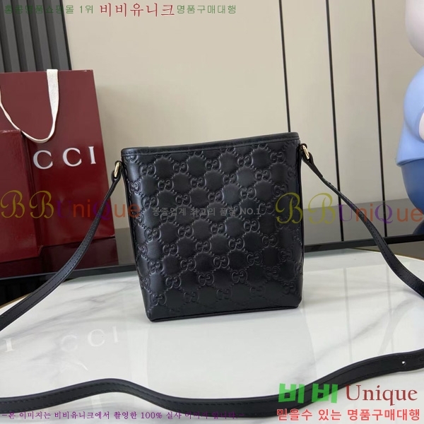 # GG   Ŷ ‎847090-101