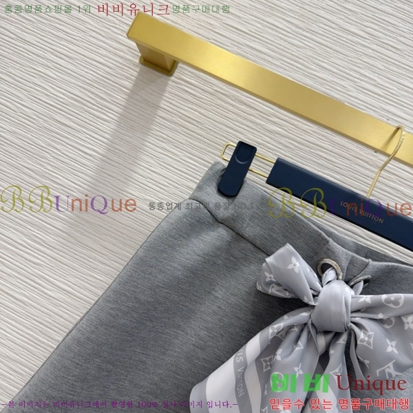 ���� ���̺��� ��ĿƮ LV1242109-9