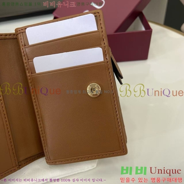 # GG Ʈ Ʋ    773427-101