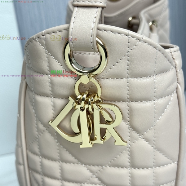 # D-Motion ̵  M2852-4-590롽