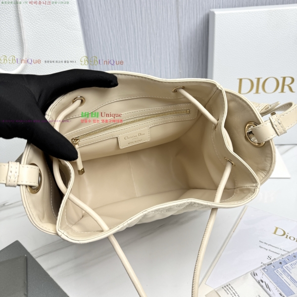 # D-Motion ̵  M2852-5-590롽