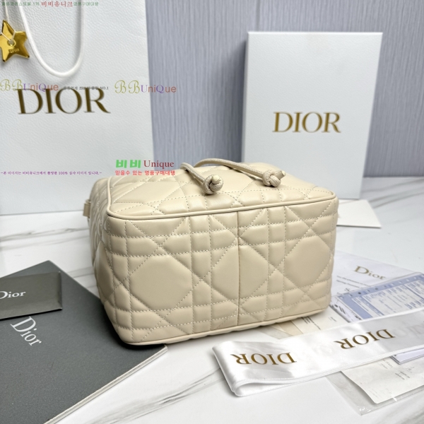 # D-Motion ̵  M2852-5-590롽