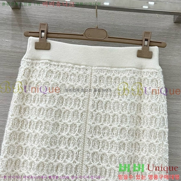 ���� ���ڷ� ��ġ�ڸ� ��ĿƮ BC2334011-7