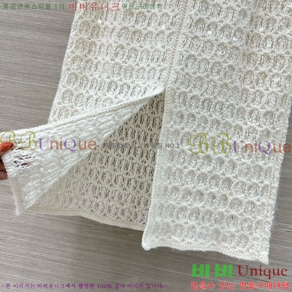 ���� ���ڷ� ��ġ�ڸ� ��ĿƮ BC2334011-7