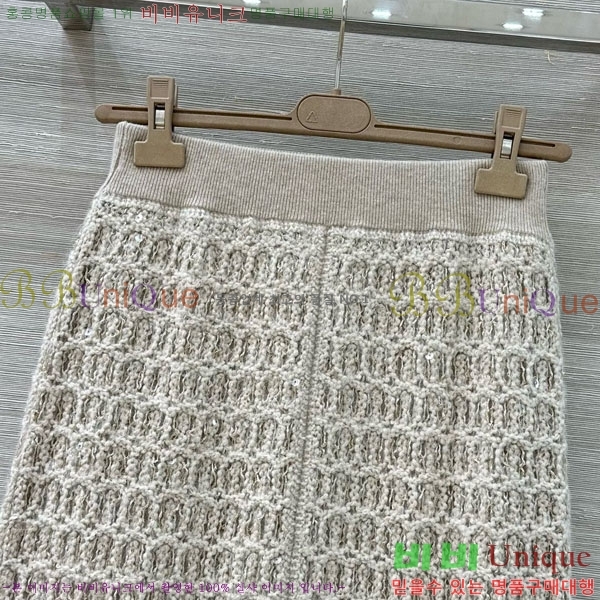 ���� ���ڷ� ��ġ�ڸ� ��ĿƮ BC2334011-6