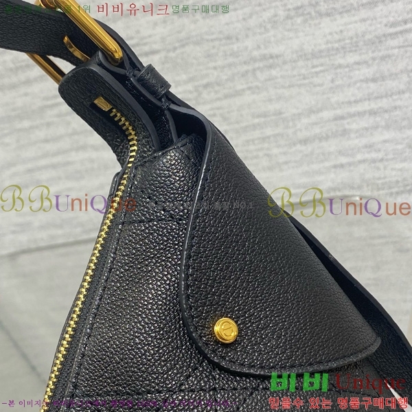 #    ũα M2845-102