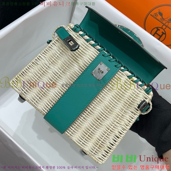 #�����޽� ��ũ�� �̸� 20 H305771-108 (����ǰ)