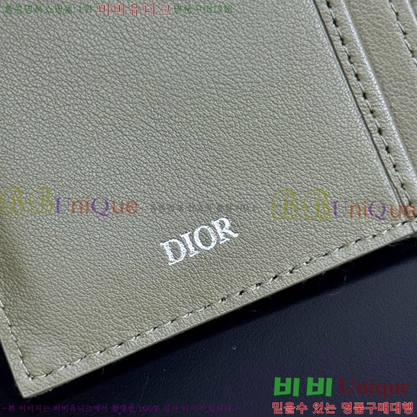 #  Ƽ   2ADBC330-105