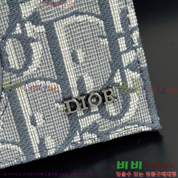 #  Ƽ   2ADBC330-104