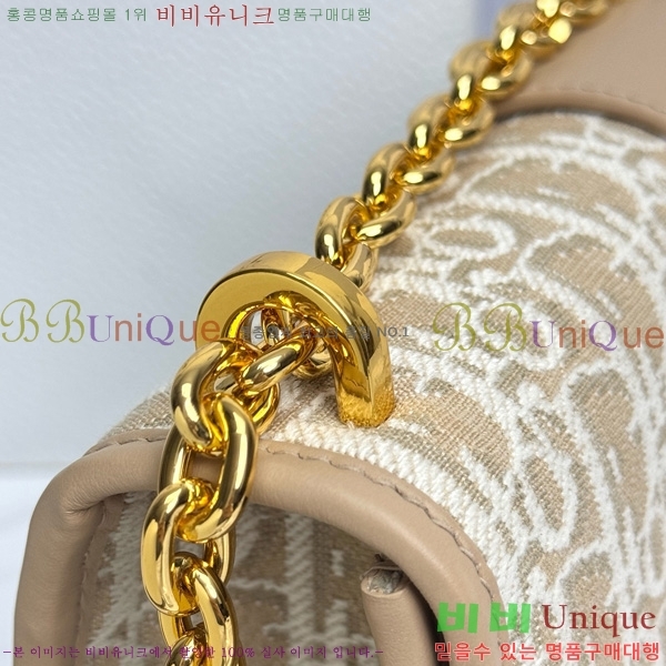 # 30  üι M9208-1001