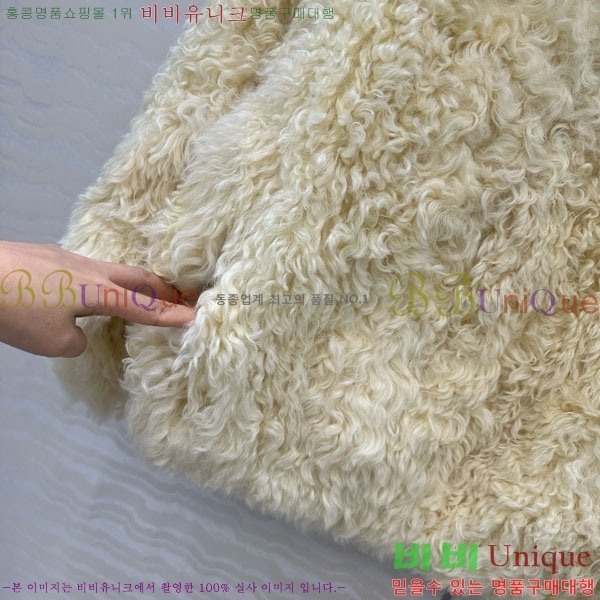 ���� �ο��� �þ �� ���� LWE345350-2