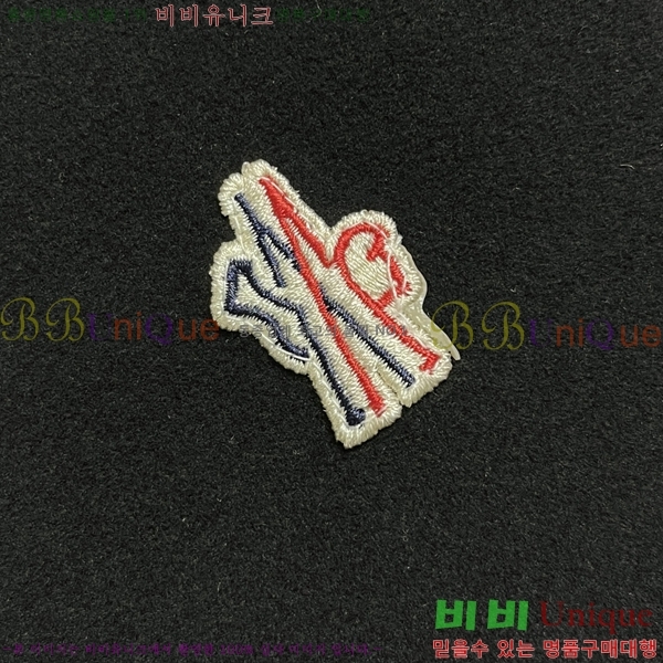 ���� ��**�� ���� Ƽ���� MO2716939-2