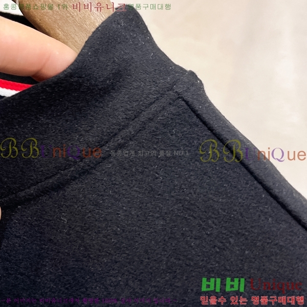 ���� ��**�� ���� Ƽ���� MO2716938-4