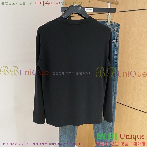 ���� ��**�� ���� Ƽ���� MO2716943-5