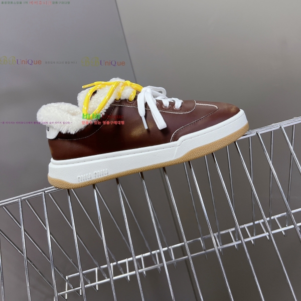 ���� �̿�̿� �þ �� ����Ŀ�� 36MU25101611-5