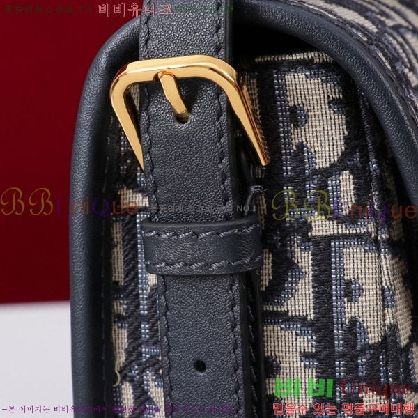 # ٺ BOBBY ̵ M9337-102