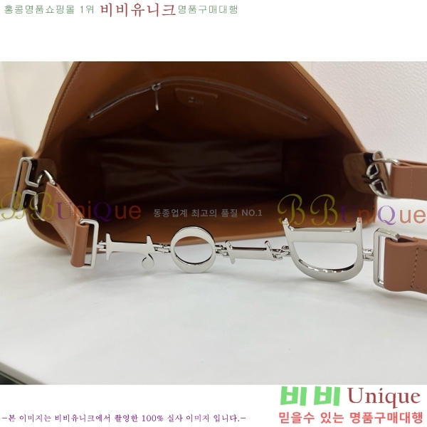 #��� ���ʼ� �ش��� JONATHAN ANDERSON ȣ���� M856324-2