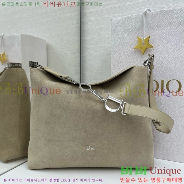 #��� ���ʼ� �ش��� JONATHAN ANDERSON ȣ���� M856325-3