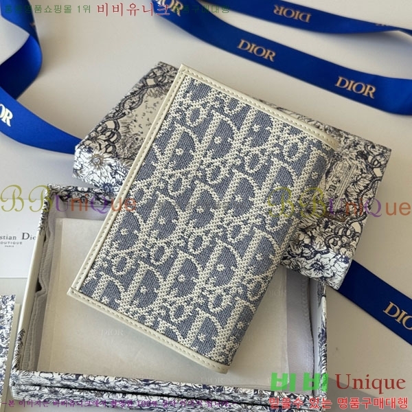 # 30 Montaigne  ̽ S2353-403