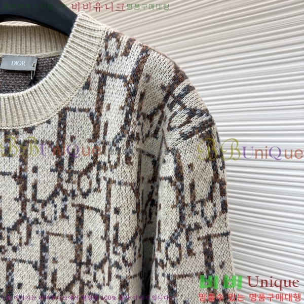  * ũ ũ  22DR2511192-2