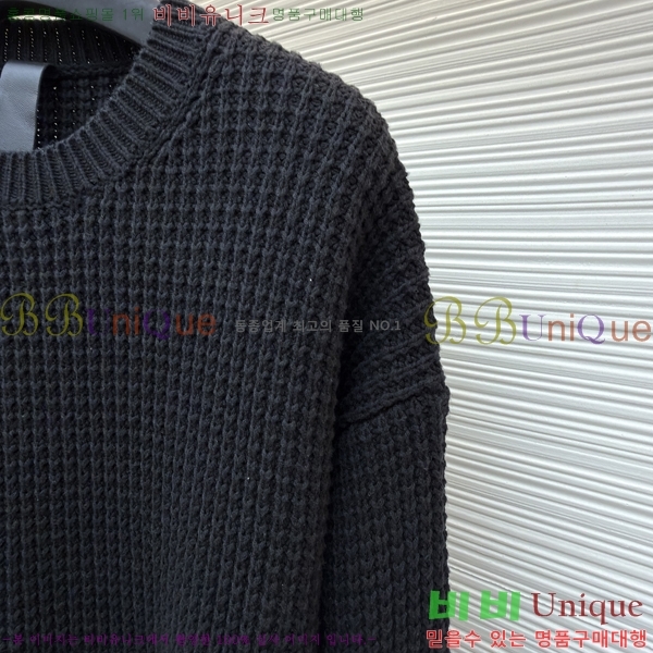  ũ*    25CH216817817-1