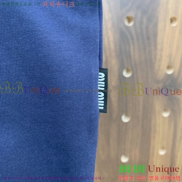 ���� �̿�̿� ���� Ƽ���� M97402-1