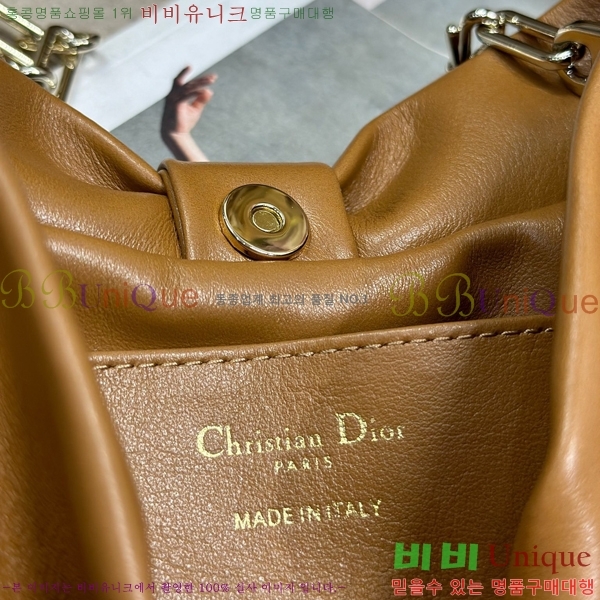 #��� ���� ü�ι� M0714-103