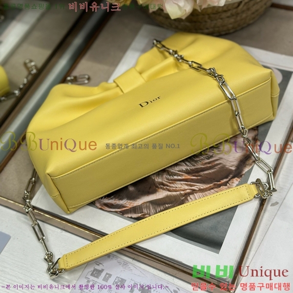 #��� ���� ü�ι� M0714-107