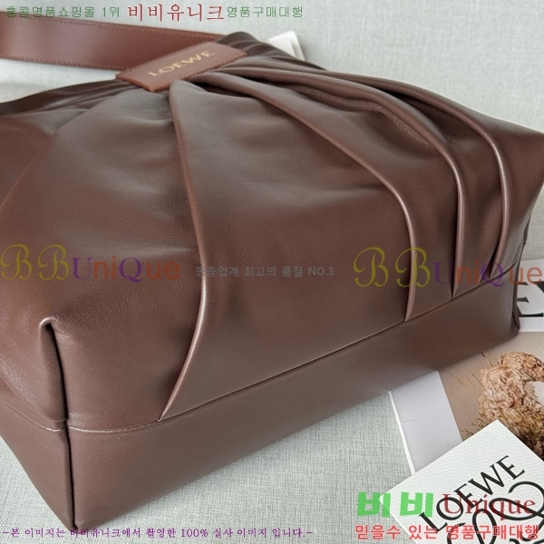 #ο Draped  Ʈ  1781-102