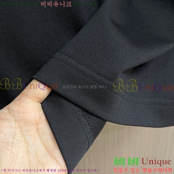 ���� ��**�� ���� Ƽ���� MO2461881-1