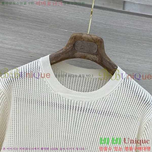 ���� �η�**�� ���� Ƽ���� LP5670454-13